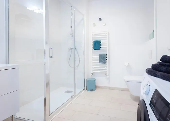 La Cle Anglaise - Wifi - Parking - Balcon Apartman *